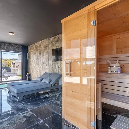 Jacuzzi And Sauna