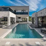 Jacuzzi And Sauna Ferienhaus *